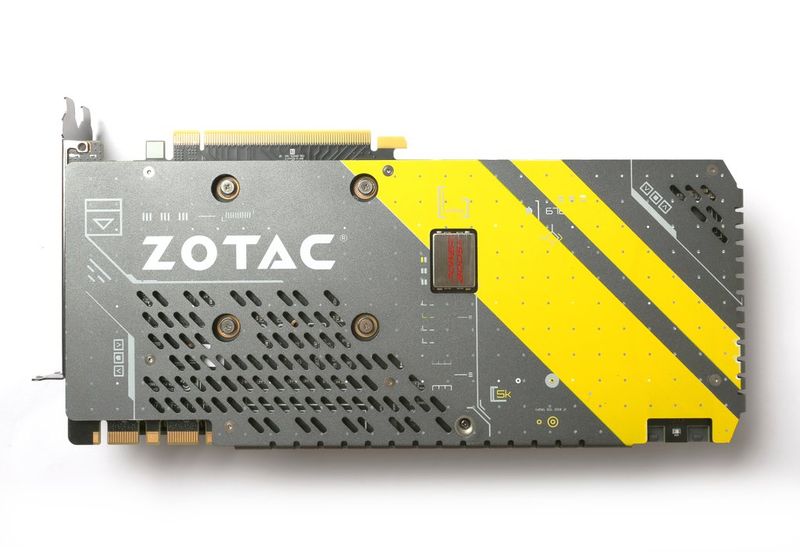 zotac-geforce-gtx-1080-amp-edition-8gb-gddr5x-tarjeta-grafica-004.jpg